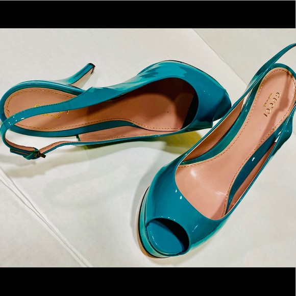 GUCCI
Slingback Stiletto Platform Pump - Picture 5 of 8